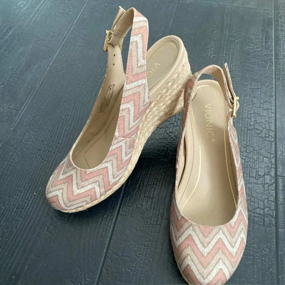 VIONIC CORALINA ESPADRILLE WEDGE‎ SLINGBACK SANDALS-SIZE 7.5 Multi Chevron